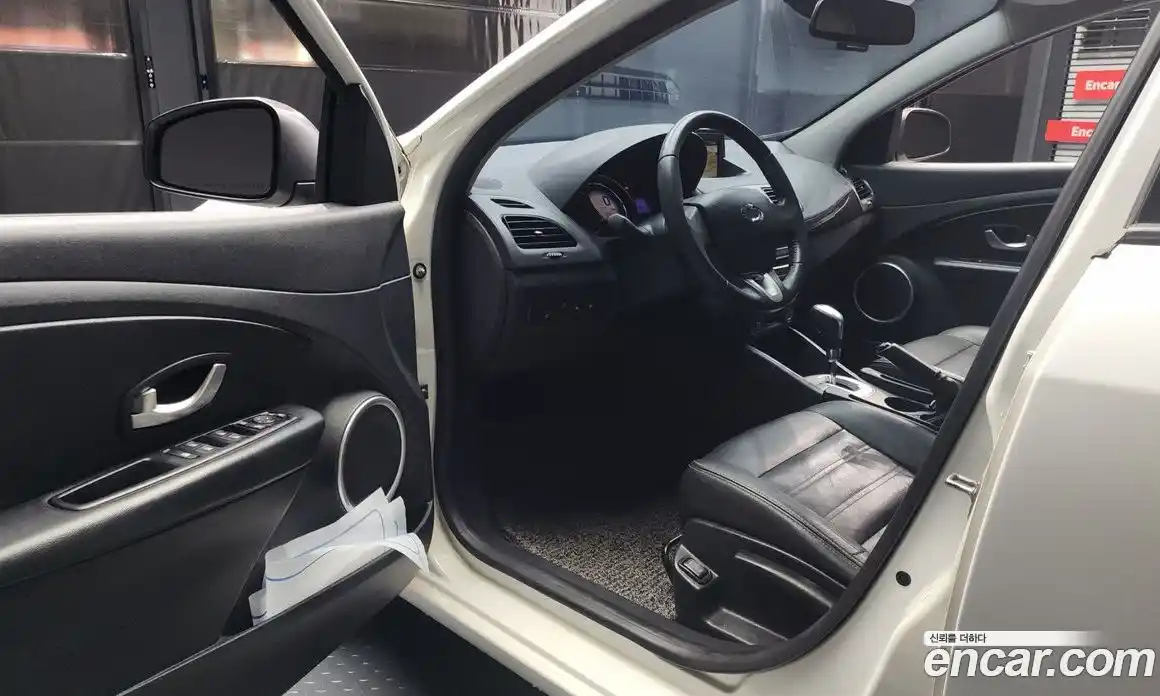 Renault SM3 2015 1.6 Автомат в Москве № 107247, фото 15