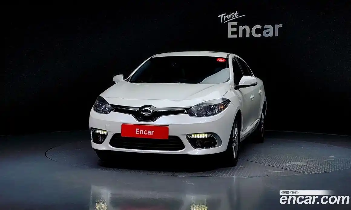 Renault SM3 2015 1.6 Автомат в Москве № 107247, фото 17
