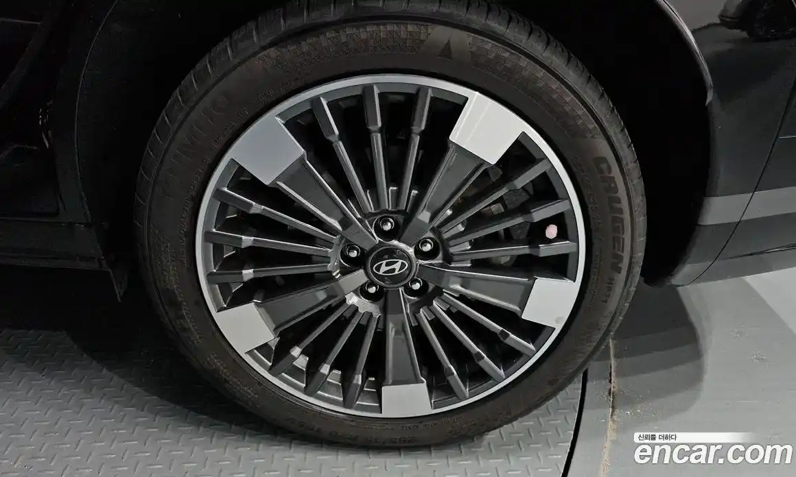 Hyundai Santa Fe 2024 1.6 Автомат в Москве № 107750, фото 9