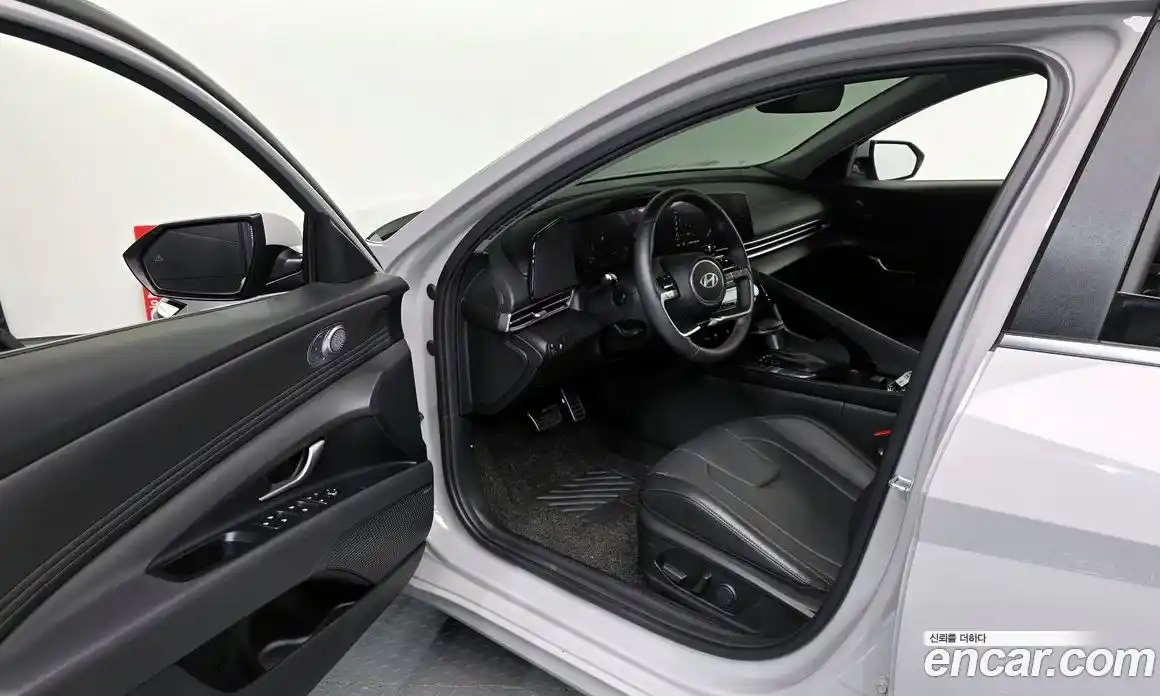 Hyundai Avante 2025 1.6 Автомат в Москве № 108331, фото 17