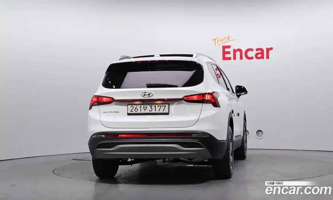 Hyundai Santa Fe 2022 2.2 Автомат в Москве № 111376, фото 18