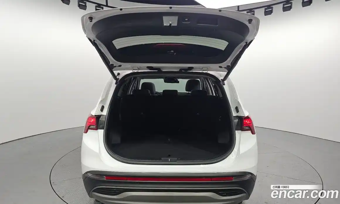 Hyundai Santa Fe 2022 2.2 Автомат в Москве № 111376, фото 5