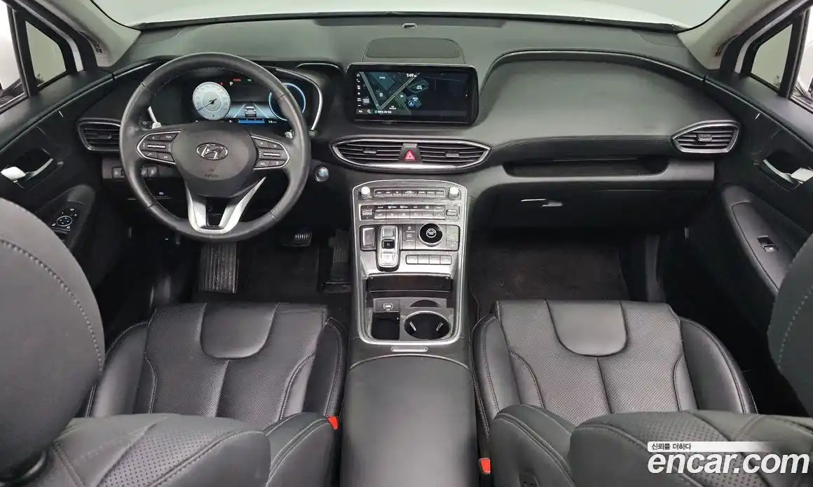 Hyundai Santa Fe 2022 2.2 Автомат в Москве № 111376, фото 9