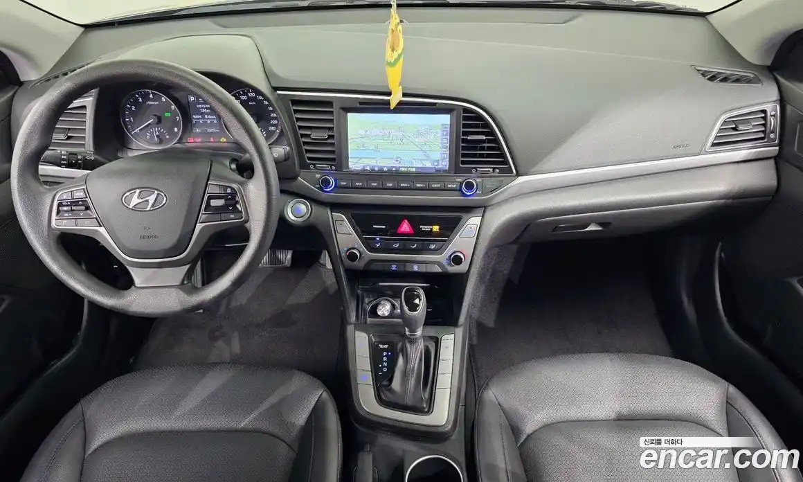 Hyundai Avante 2018 1.6 Автомат в Москве № 113075, фото 3