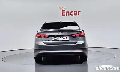 Hyundai Avante 2018 1.6 Автомат в Москве № 113075, миниатюра 10