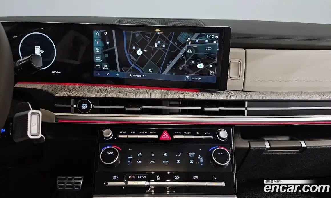 Hyundai Santa Fe 2024 2.5 Автомат в Москве № 119528, фото 18