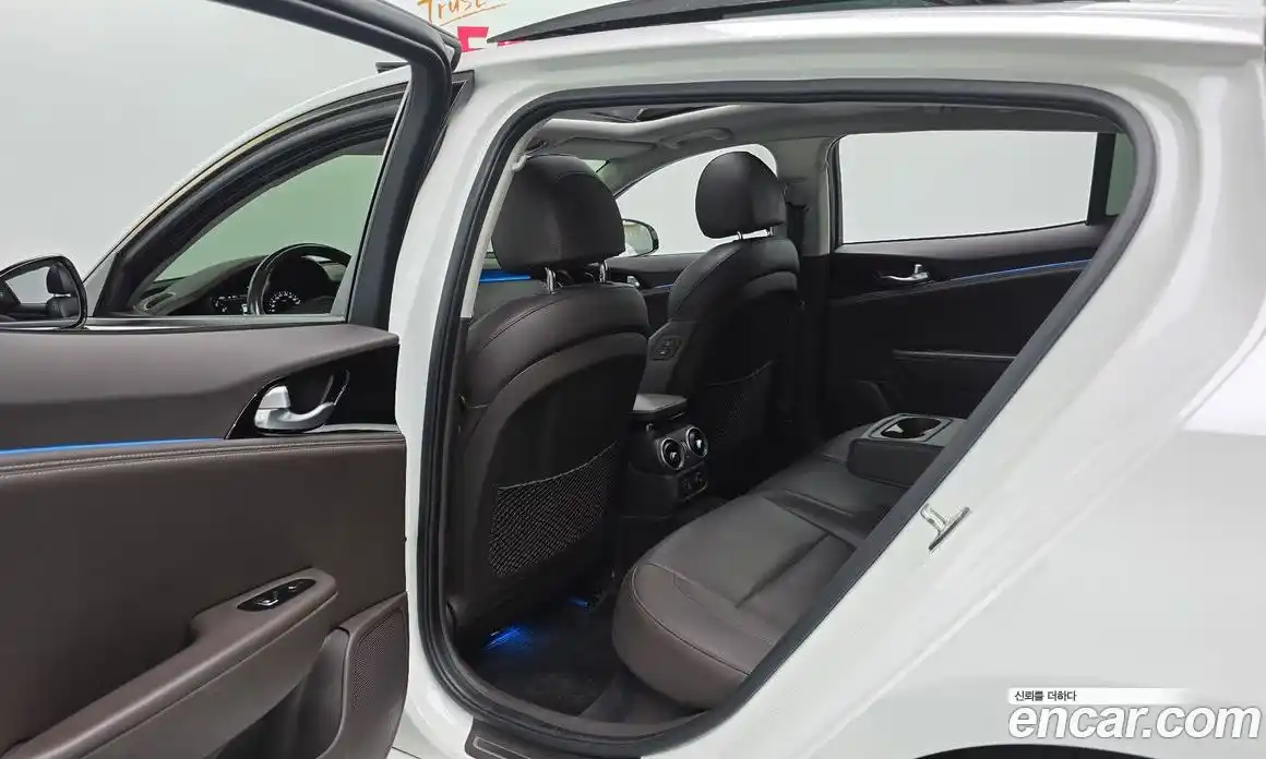 Kia Stinger 2018 2.0 Автомат в Москве № 120199, фото 18