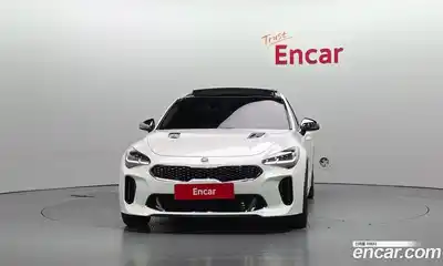 Kia Stinger 2018 2.0 Автомат в Москве № 120199, миниатюра 2