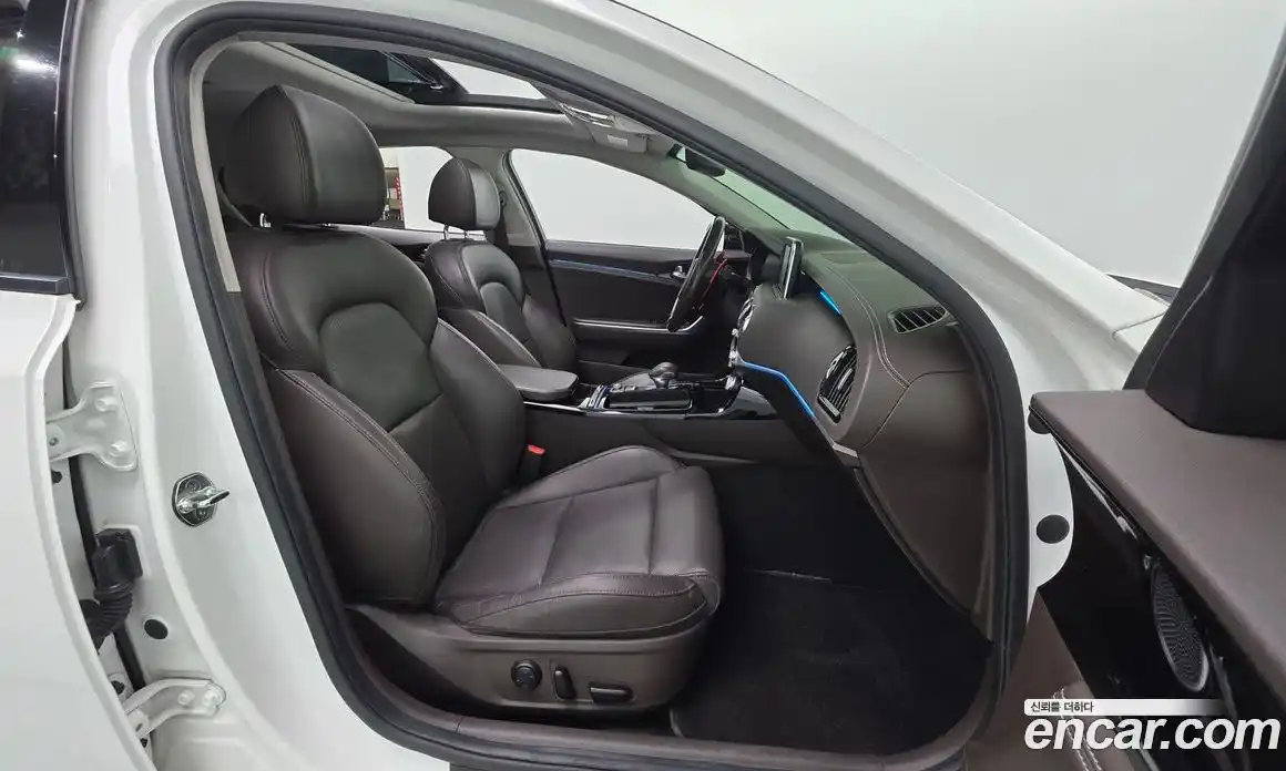 Kia Stinger 2018 2.0 Автомат в Москве № 120199, фото 5