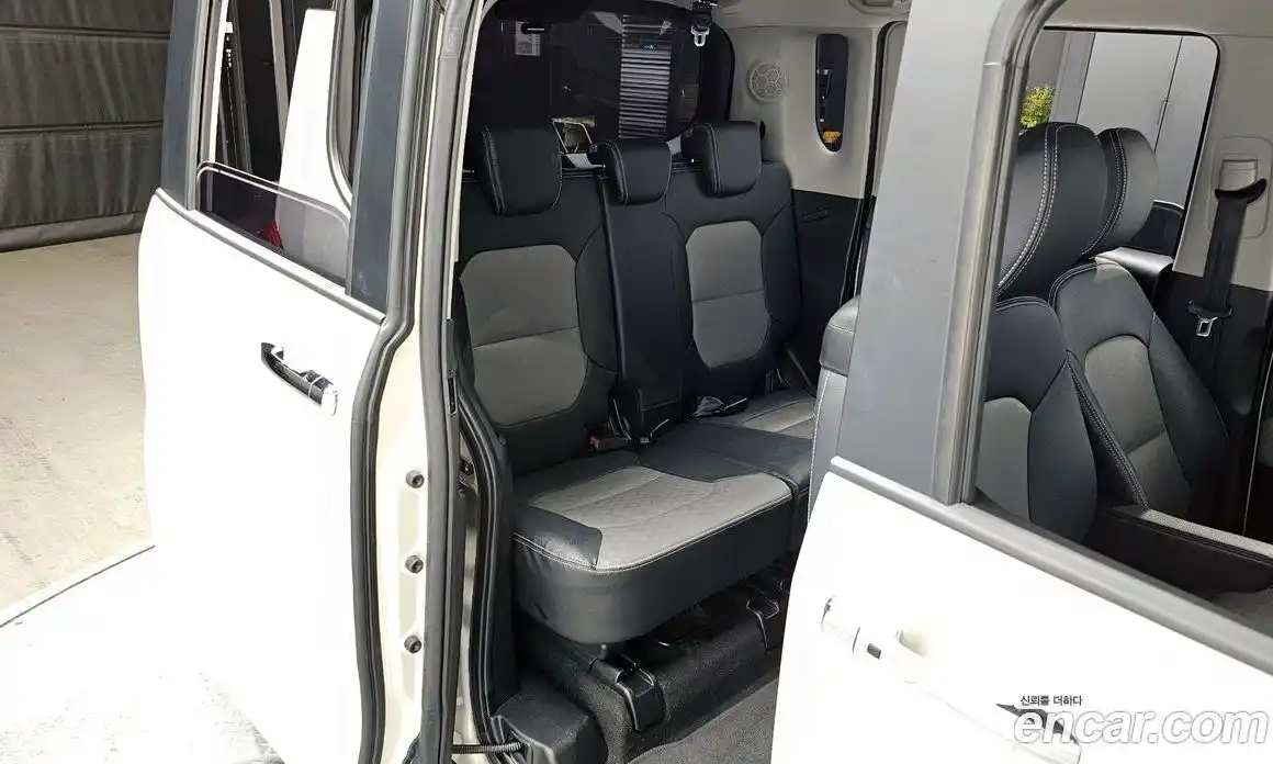 Kia Ray 2022 1.0 Автомат в Москве № 123981, фото 12