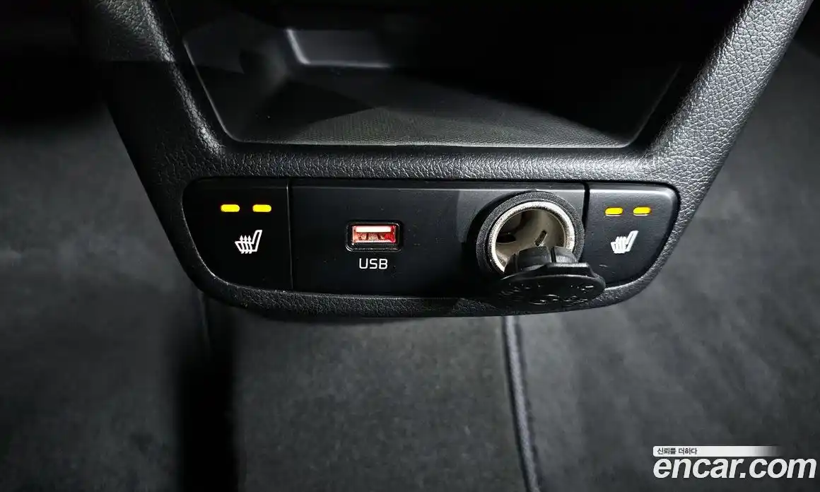 Kia Ray 2022 1.0 Автомат в Москве № 123981, фото 16