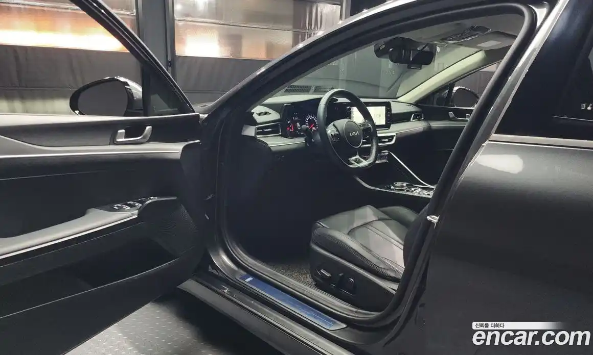 Kia K5 2023 1.6 Автомат в Москве № 124000, фото 17