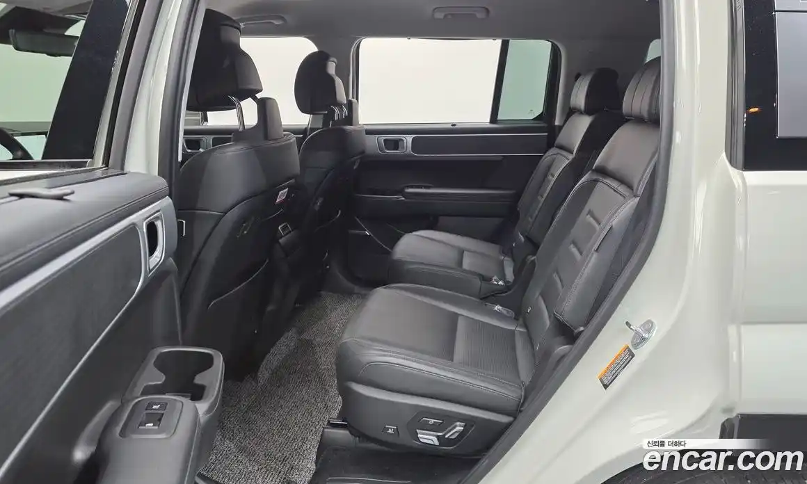 Hyundai Santa Fe 2025 1.6 Автомат в Москве № 124518, фото 11