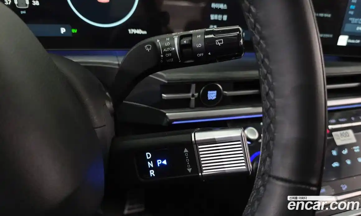 Hyundai Santa Fe 2025 1.6 Автомат в Москве № 124518, фото 17