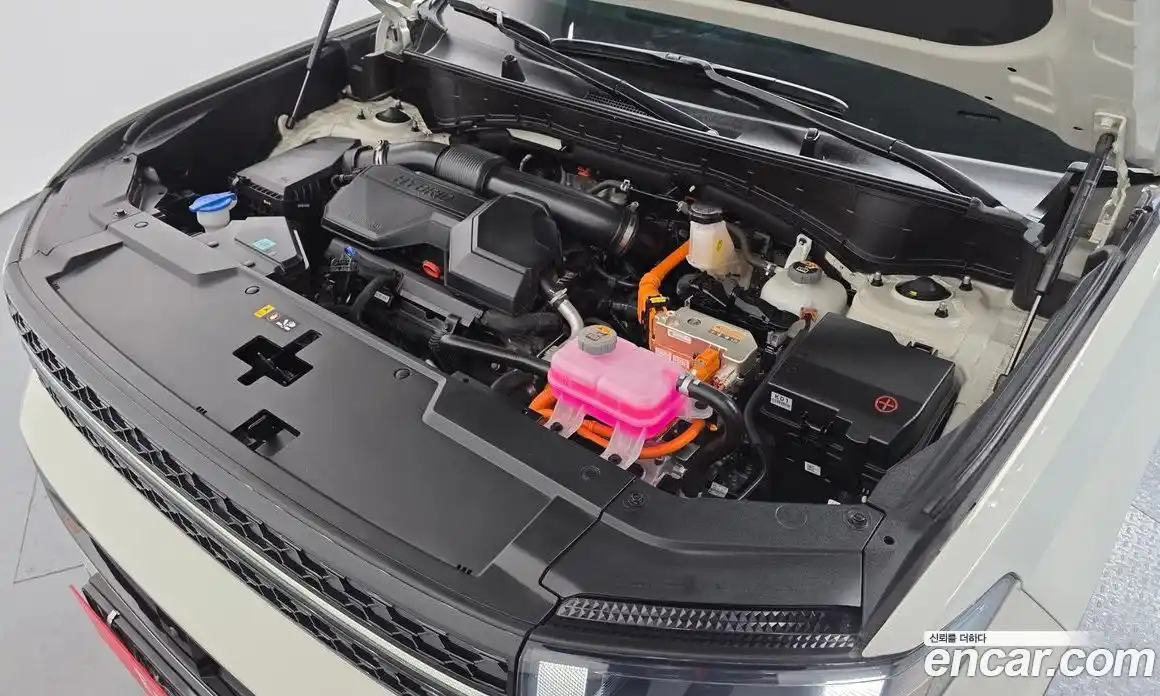 Hyundai Santa Fe 2025 1.6 Автомат в Москве № 124518, фото 18