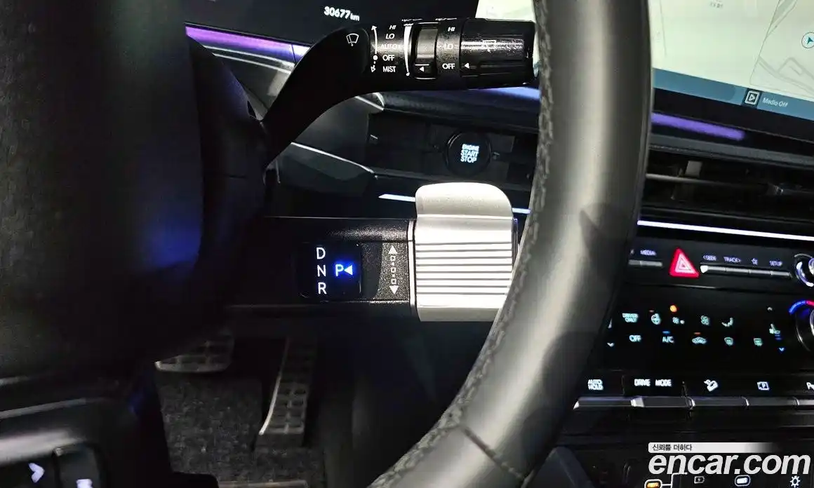 Hyundai Santa Fe 2024 1.6 Автомат в Москве № 125351, фото 14