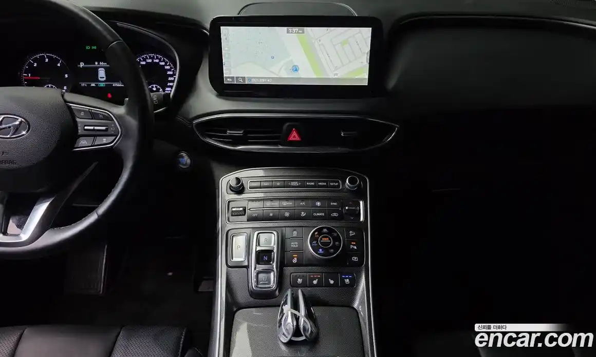 Hyundai Santa Fe 2023 2.2 Автомат в Москве № 126341, фото 16