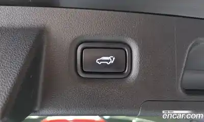 Hyundai Santa Fe 2023 2.2 Автомат в Москве № 126341, миниатюра 7