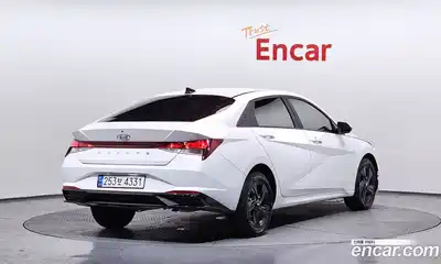 Hyundai Avante 2023 1.6 Автомат в Москве № 126570, миниатюра 3