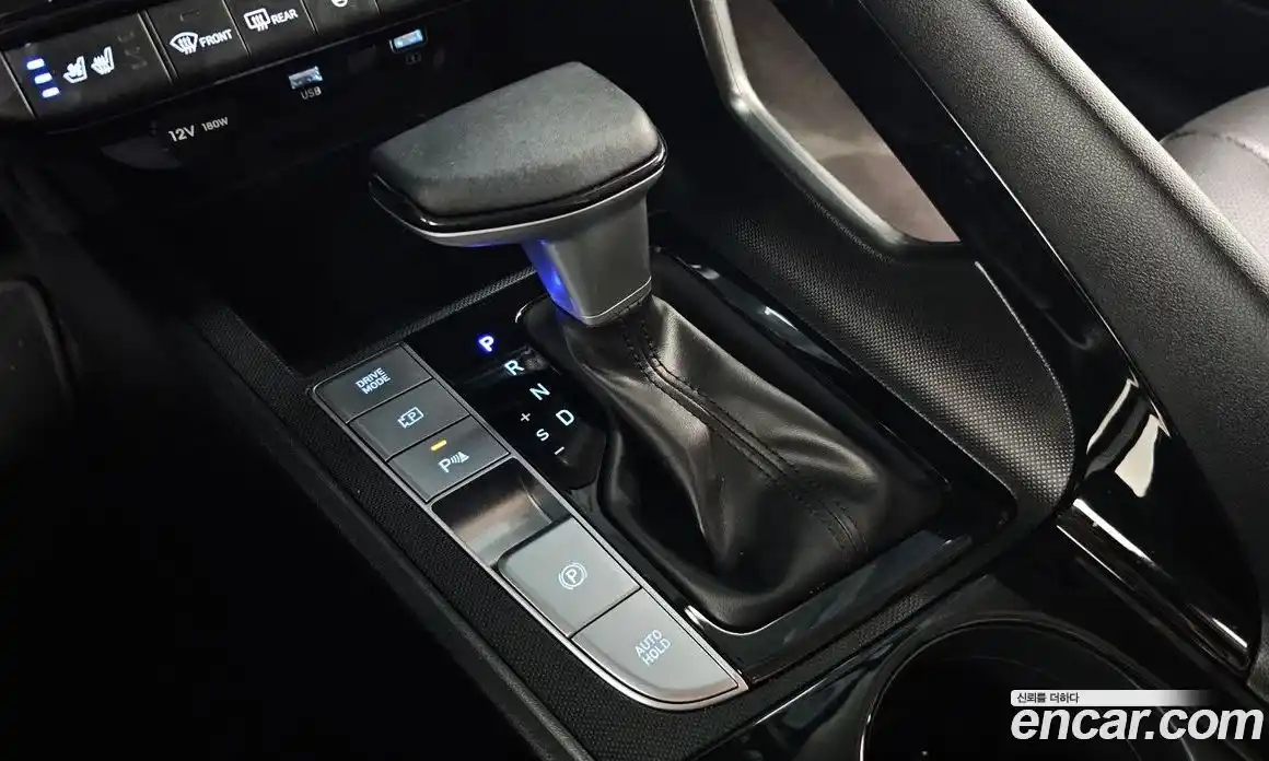 Hyundai Avante 2023 1.6 Автомат в Москве № 126570, фото 9