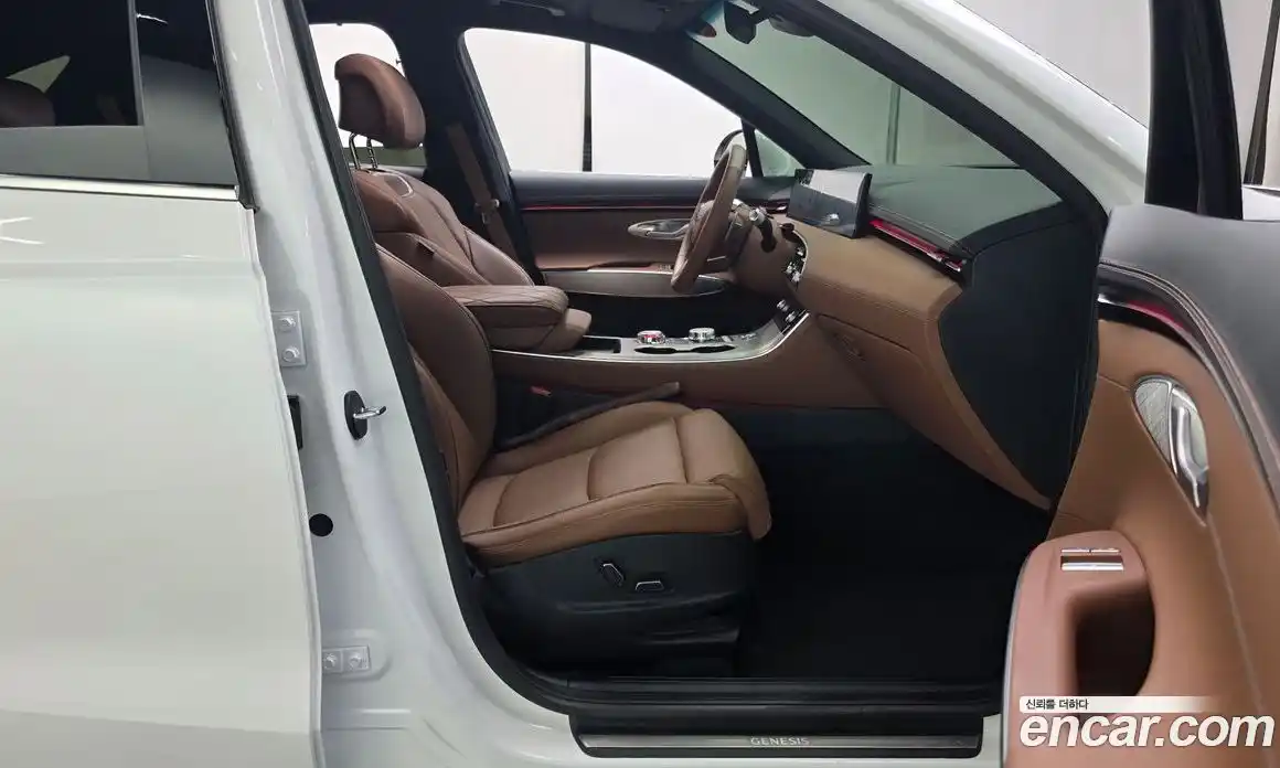 Genesis GV70 2025 2.5 Автомат в Москве № 127287, фото 11