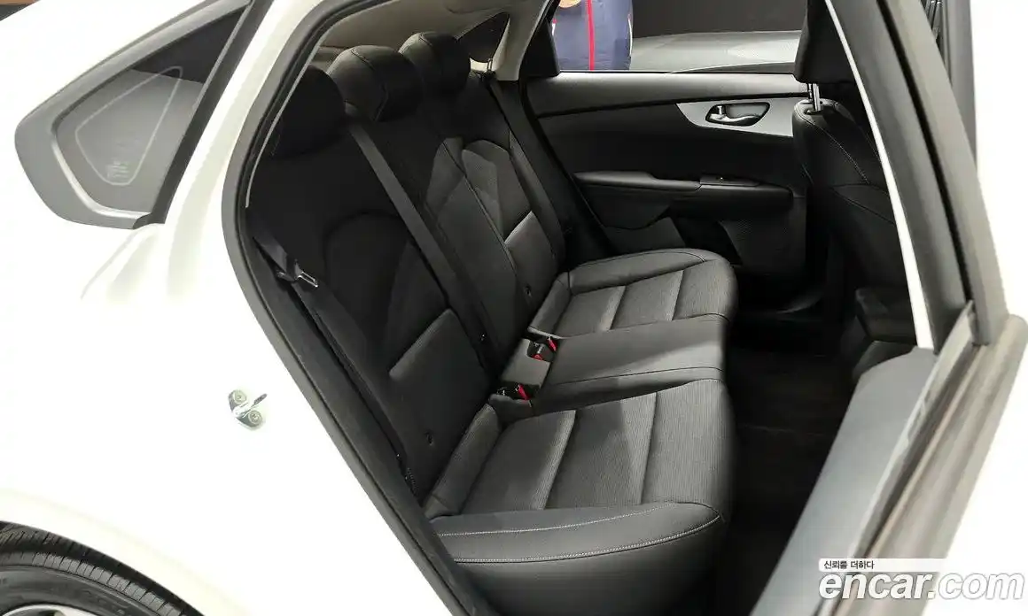 Kia K3 2022 1.6 Автомат в Москве № 134128, фото 15