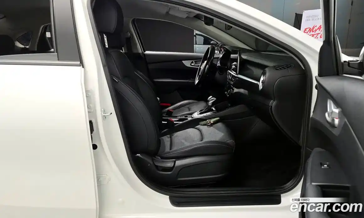 Kia K3 2022 1.6 Автомат в Москве № 134128, фото 18