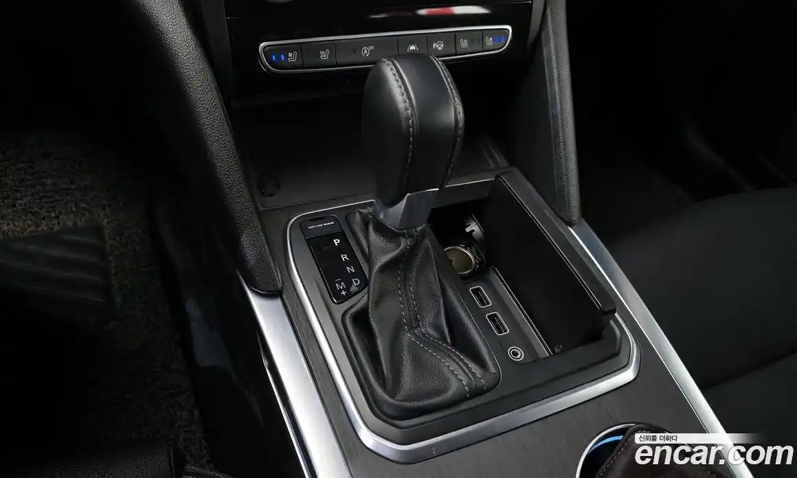 Renault SM6 2023 1.3 Автомат в Москве № 140114, фото 13