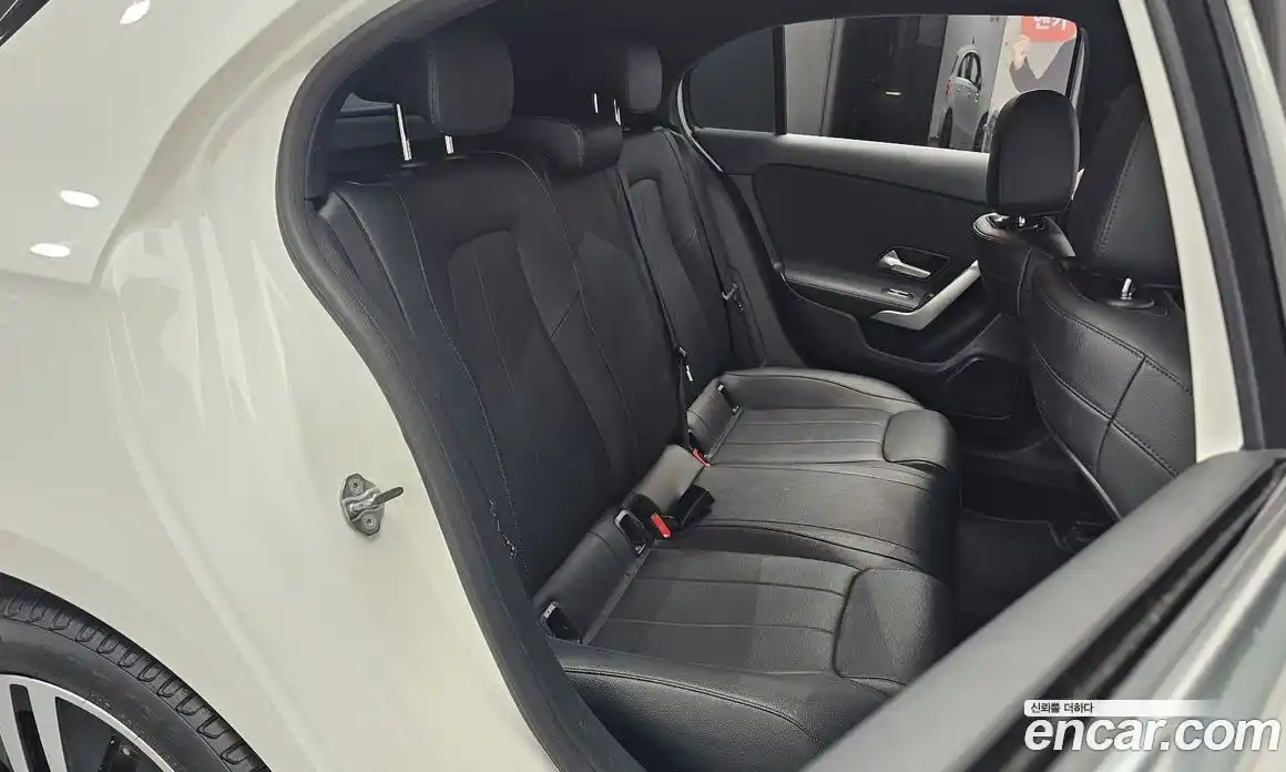 Mercedes-Benz A-Class 2021 2.0 Автомат в Москве № 142306, фото 11