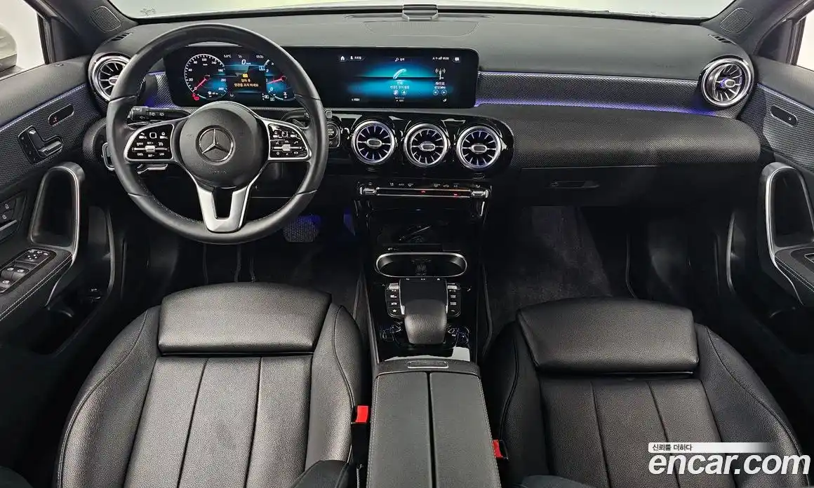 Mercedes-Benz A-Class 2021 2.0 Автомат в Москве № 142306, фото 13