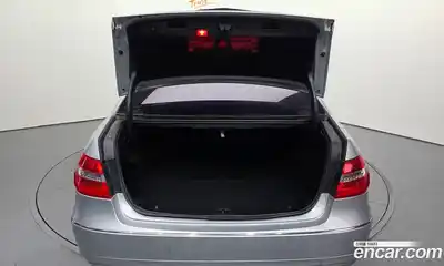 Mercedes-Benz E-Class, 2011