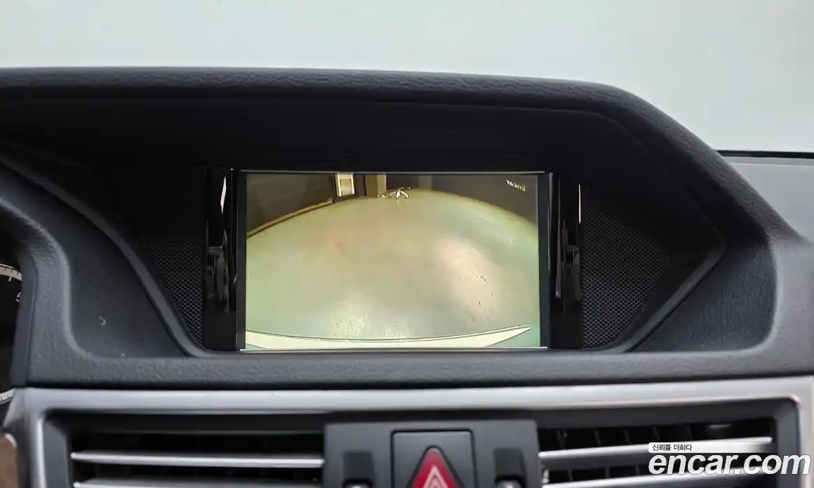 Mercedes-Benz E-Class 2011 3.5 Автомат в Москве № 142973, фото 11