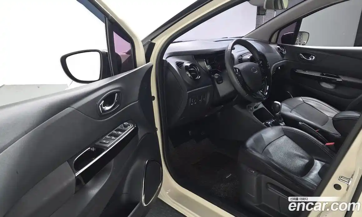 Renault QM3 2016 1.5 Автомат в Москве № 148068, фото 15