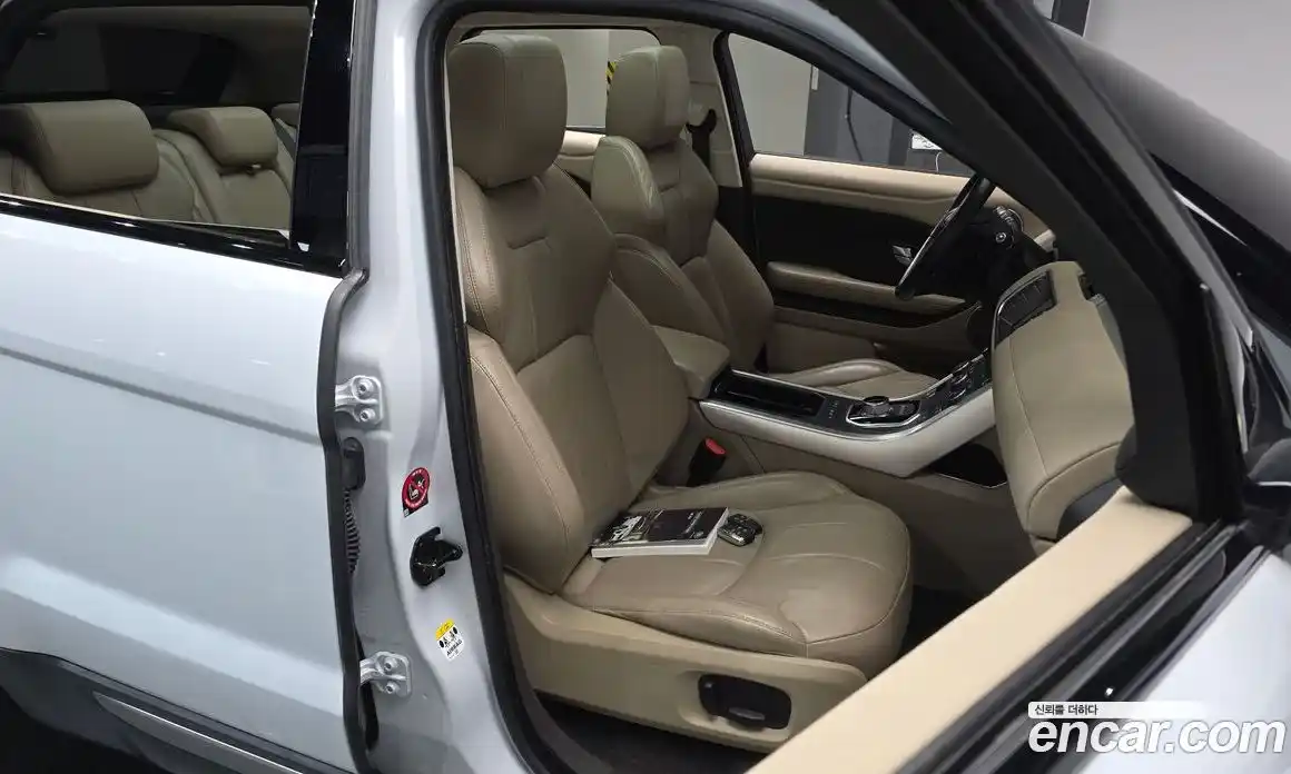 Land Rover Range-Rover Evoque 2016 2.0 Автомат в Москве № 154002, фото 11