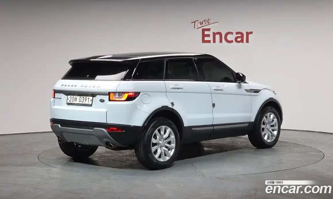 Land Rover Range-Rover Evoque 2016 2.0 Автомат в Москве № 154002, фото 20