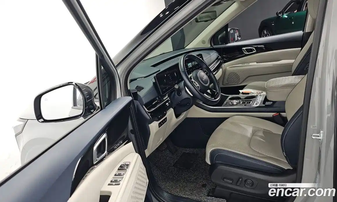 Kia Canival 2024 1.6 Автомат в Москве № 15642, фото 19