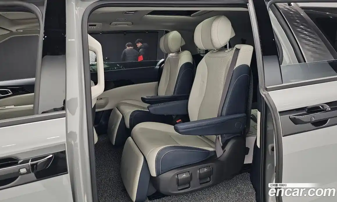 Kia Canival 2024 1.6 Автомат в Москве № 15642, фото 4