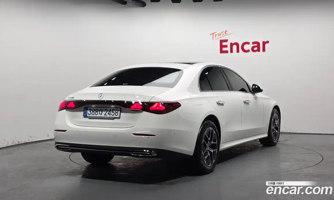 Mercedes-Benz E-Class 2026 2.0 Автомат в Москве № 159928, фото 17