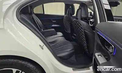 Mercedes-Benz E-Class, 2025