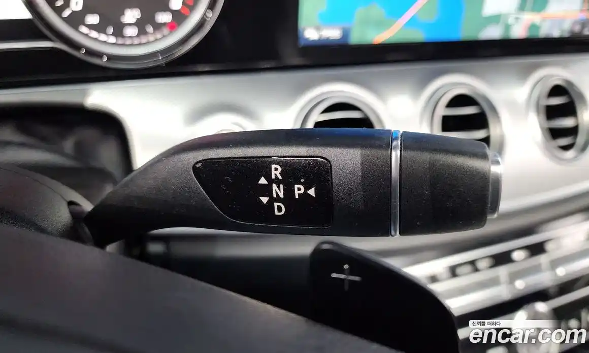 Mercedes-Benz E-Class 2017 2.0 Автомат в Москве № 161739, фото 11