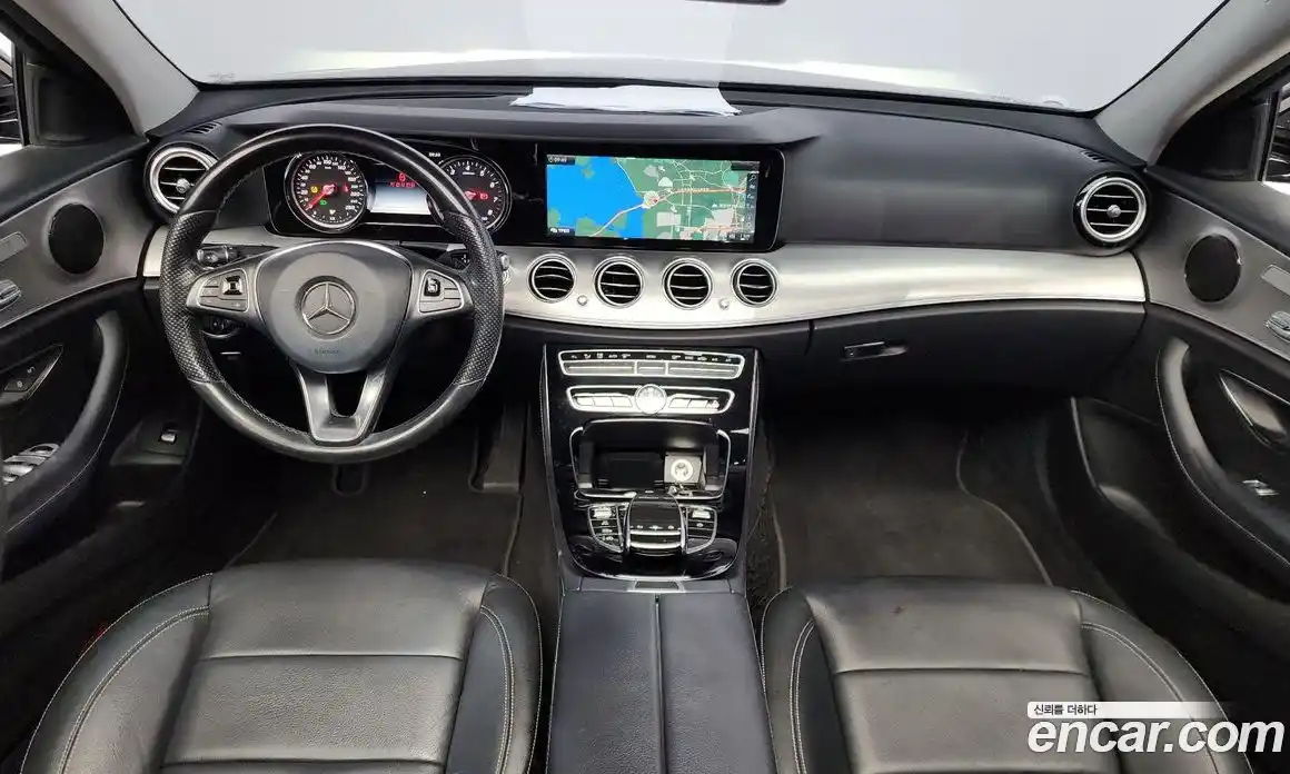 Mercedes-Benz E-Class 2017 2.0 Автомат в Москве № 161739, фото 4