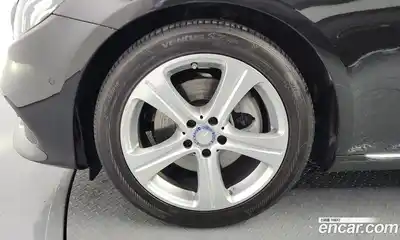 Mercedes-Benz E-Class 2017 2.0 Автомат в Москве № 161739, миниатюра 5
