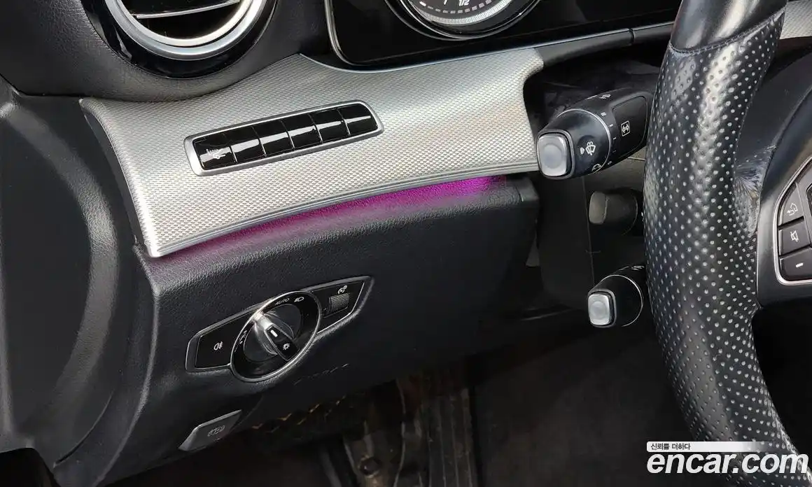 Mercedes-Benz E-Class 2017 2.0 Автомат в Москве № 161739, фото 9