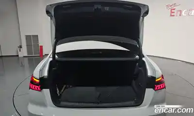 Audi A6 2023 2.0 Автомат в Москве № 162571, миниатюра 12