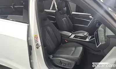 Audi A6 2023 2.0 Автомат в Москве № 162571, миниатюра 2