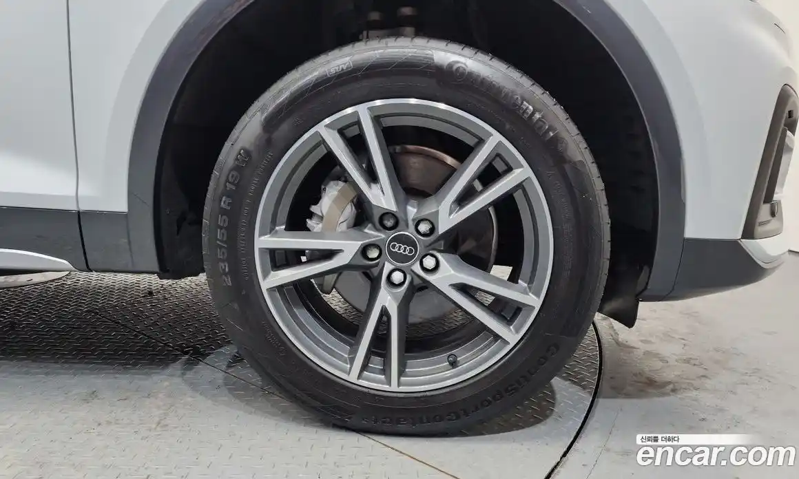 Audi Q5 2022 2.0 Автомат в Москве № 162586, фото 17