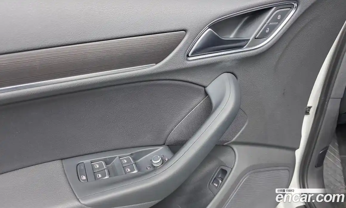 Audi Q3 2015 2.0 Автомат в Москве № 163593, фото 12