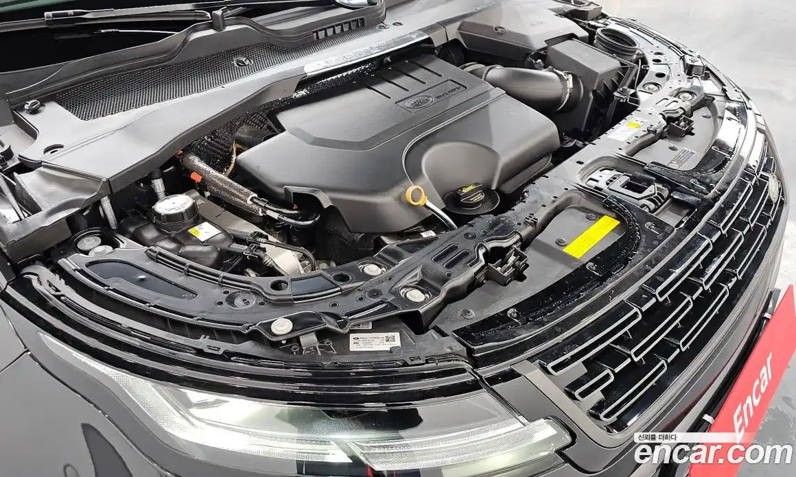 Land Rover Range-Rover Evoque 2024 2.0 Автомат в Москве № 165969, фото 14