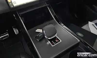 Land Rover Range-Rover Evoque 2024 2.0 Автомат в Москве № 165969, миниатюра 6