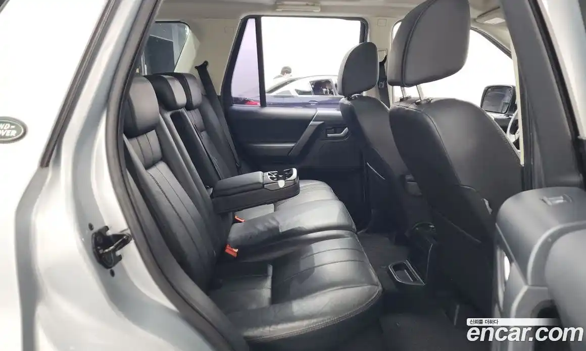 Land Rover Freelander 2011 2.2 Автомат в Москве № 166240, фото 19